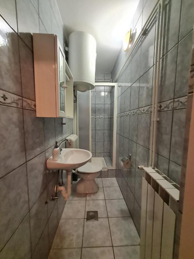 Apartments Nada Mundanije エクステリア 写真