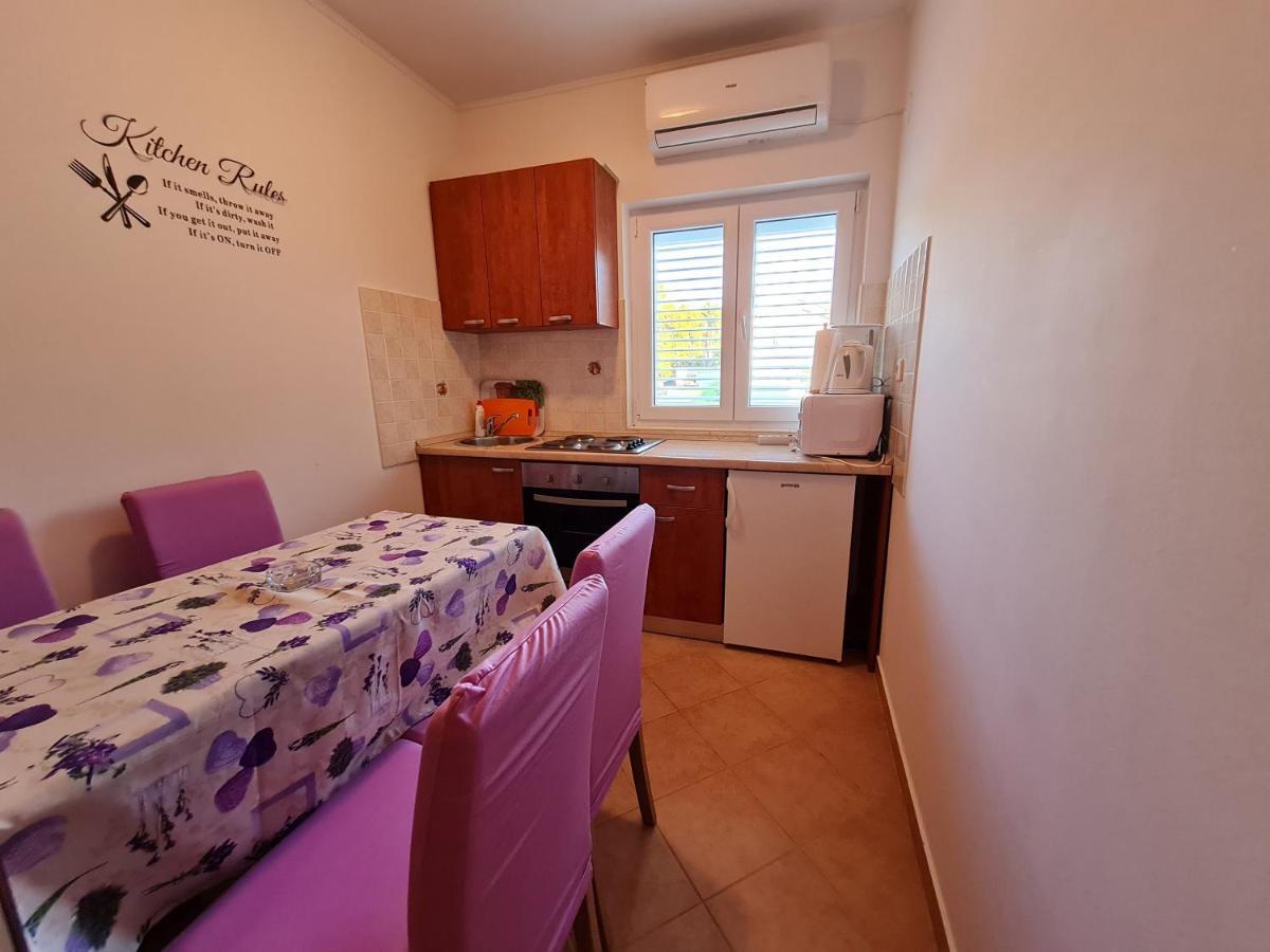 Apartments Nada Mundanije エクステリア 写真